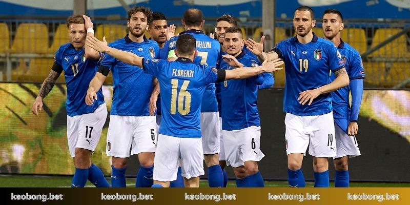 Phân tích odds biến động liên tục trên sân cỏ